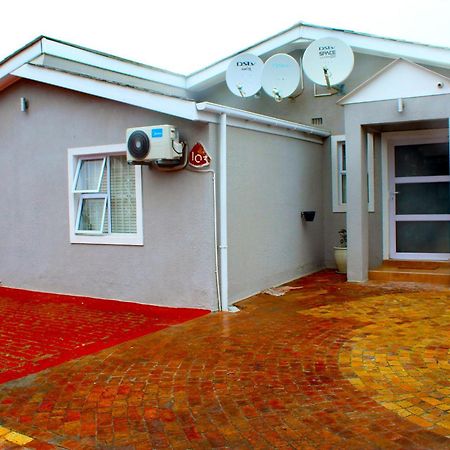 103Onwallace Self Catering Guest House Κέιπ Τάουν Εξωτερικό φωτογραφία